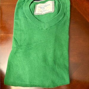 American Eagle Outfitters Men's Vibrant Green V-Neck Sweater